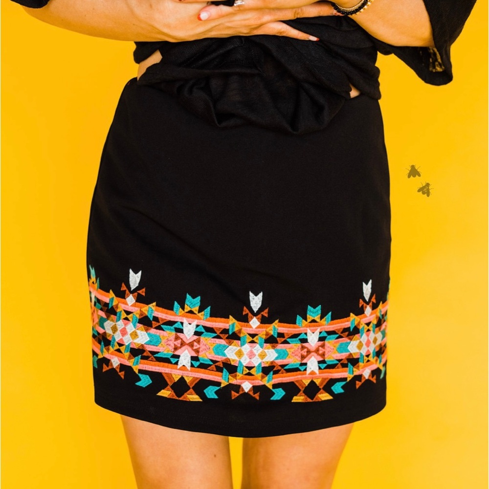 NWT! Boutique “Kartwheels 90” Black Embroidered Skorts! 😎